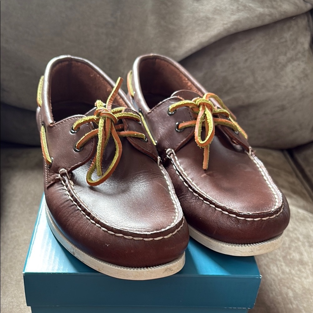 Brown Leather Boat Shoes with Laces